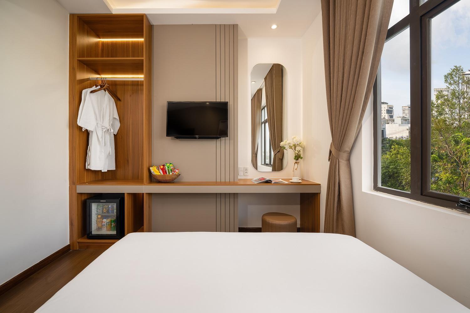 Duong Gia Hotel Dn By - Bay Luxury Da Nang Exterior photo
